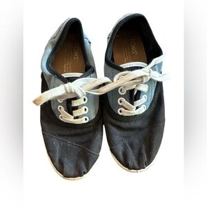 TOMS Cordones Cupsole canvas sneakers in black and light blue Size 1 Casual Shoe